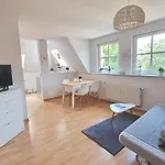 2 Room Apt At It-District Neustadt & Free Parking